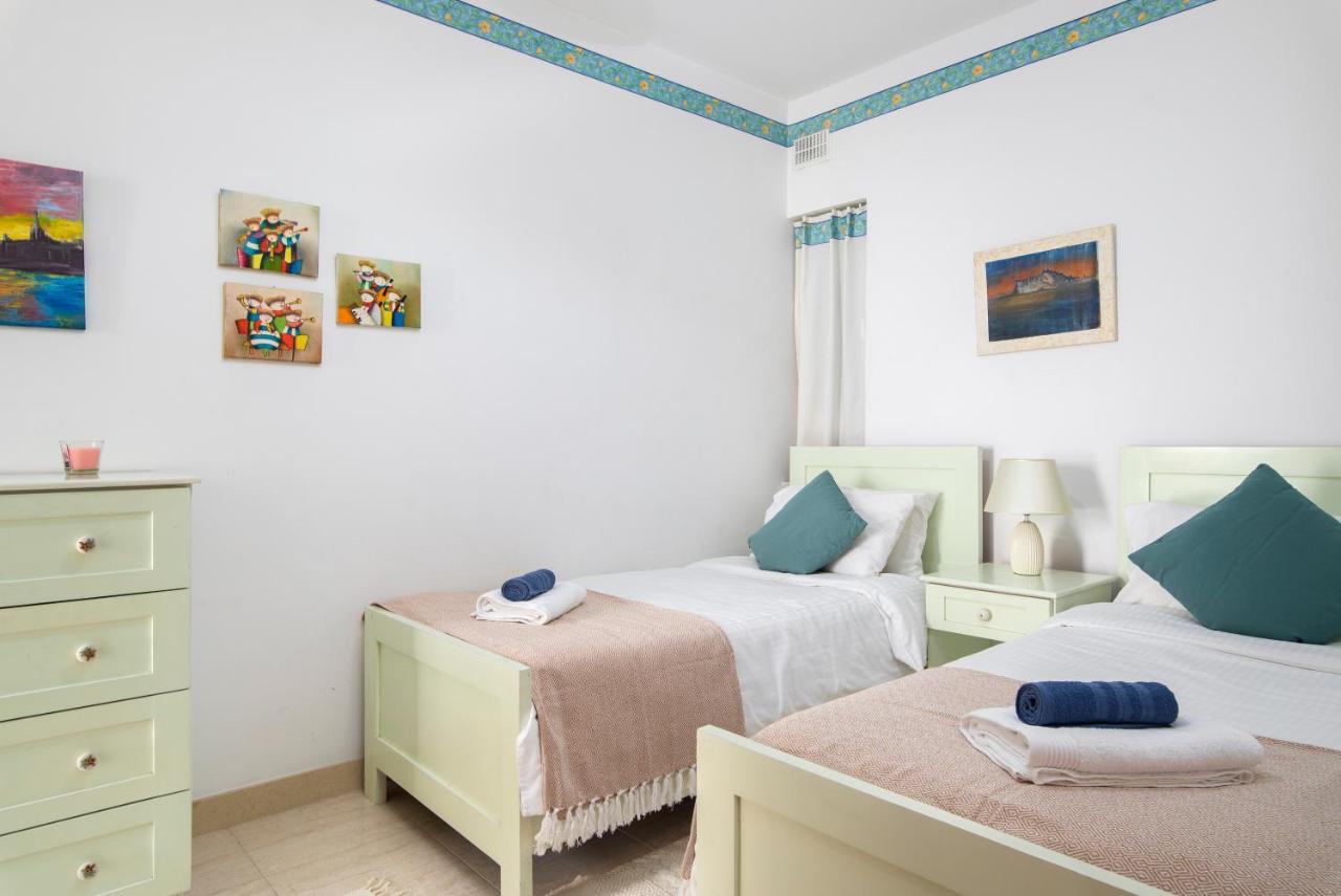 Modern 2Br Apartment Close To Sea, In The Heart Of Sliema Buitenkant foto