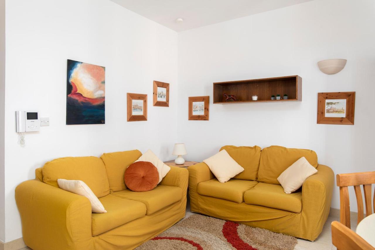 Modern 2Br Apartment Close To Sea, In The Heart Of Sliema Buitenkant foto